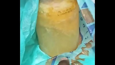 你的冰箱里有什么？我有 500 毫升冷冻精液。