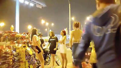 变态高级种马哄骗委内瑞拉人在没有安全套的情况下用指甲